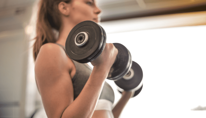 フリーウェイトとは？特徴とできること