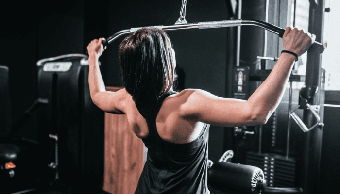 ケーブルラットプルダウン