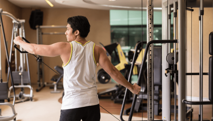 肩（ショルダー）：サイドレイズ