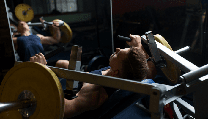 デクラインチェストプレスで期待できる効果は？