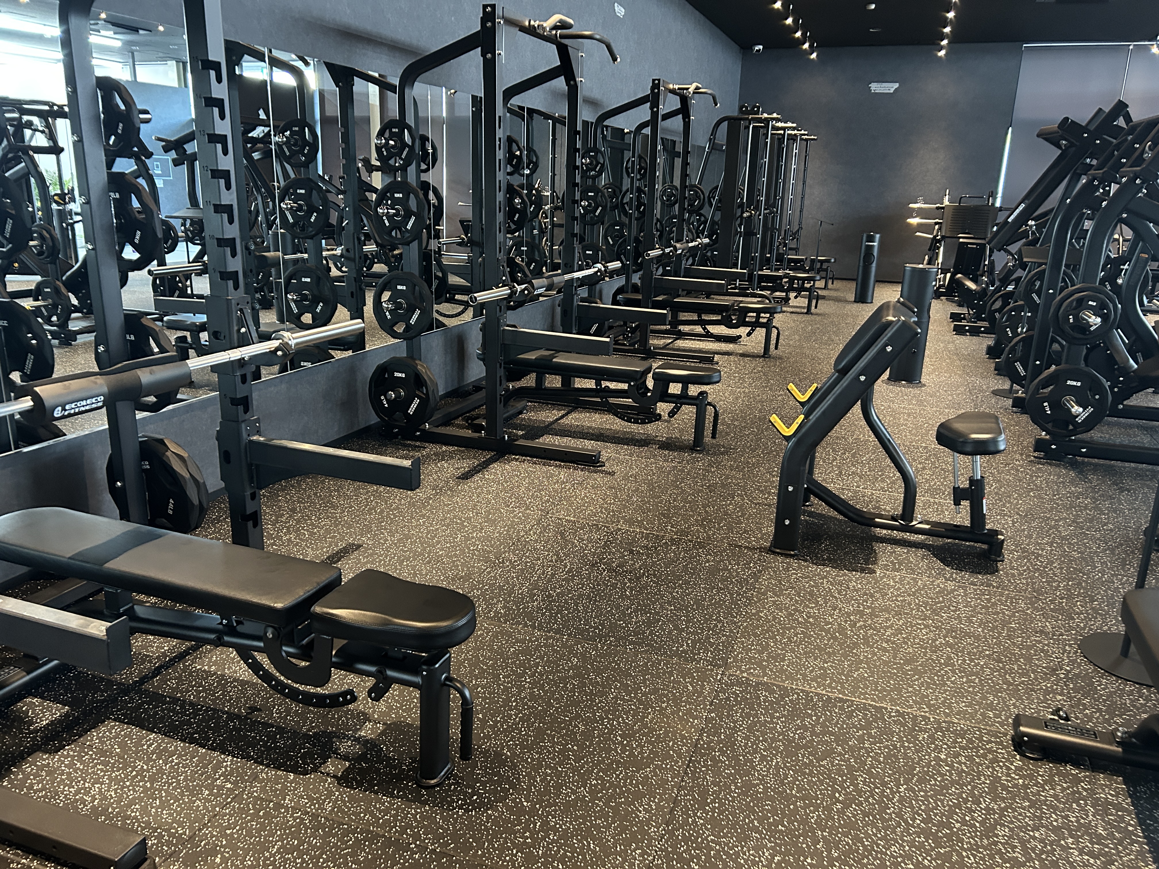 導入事例：岡山県「ECOFIT24岡山海吉店」に業務用フィットネスマシンを納品しました。